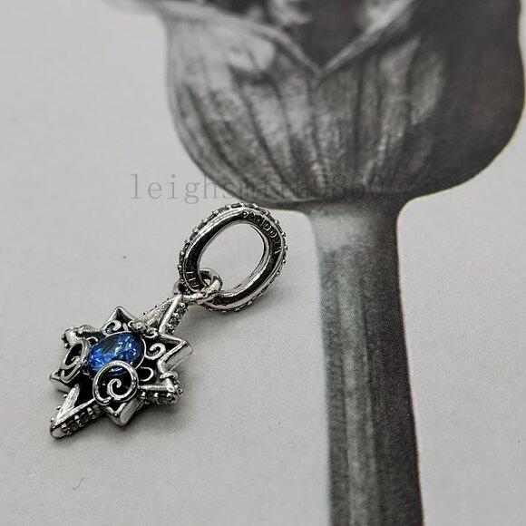 Pandora Cinderella Blue Star Pendant - Picture 4 of 6